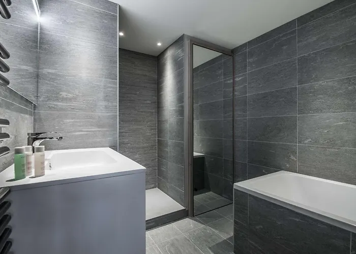 Au Centre De 1550, 6/7 Pers, Wi-fi, Parking, Acces - Fr-1-631-198 *